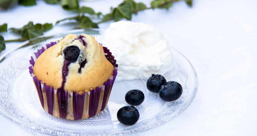 Warm mit einer Kugel Eis oder einem Klecks Sahne genießen